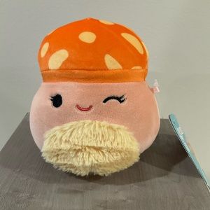 NWT Squishmallows Alba Mushroom 5 inches